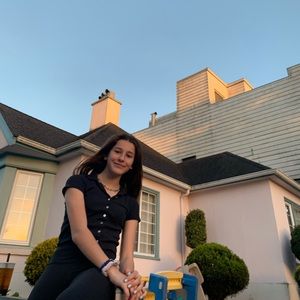 Meet your Posher, Caroline